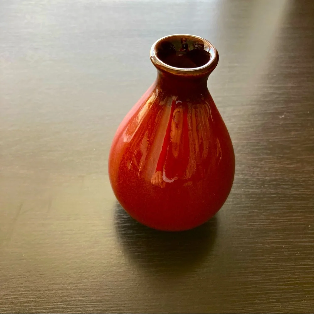 NWT Oxblood Red Bud Vase Speckled Glaze Ceramic 4.5
